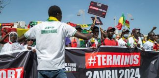 Senegal: Opposition candidates vote in mock election to protest poll delay