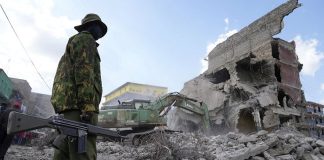 Kenya : Several trapped as building collapses in Nairobi amid ongoing demolition