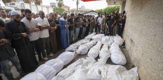 🇮🇱 At least 18 dead in an Israeli airstrike in central Gaza