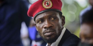 🇺🇬 uganda:Bobi Wine shot in leg during clash with ugandan police